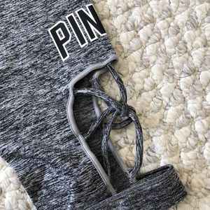 Victoria’s Secret leggings (M)